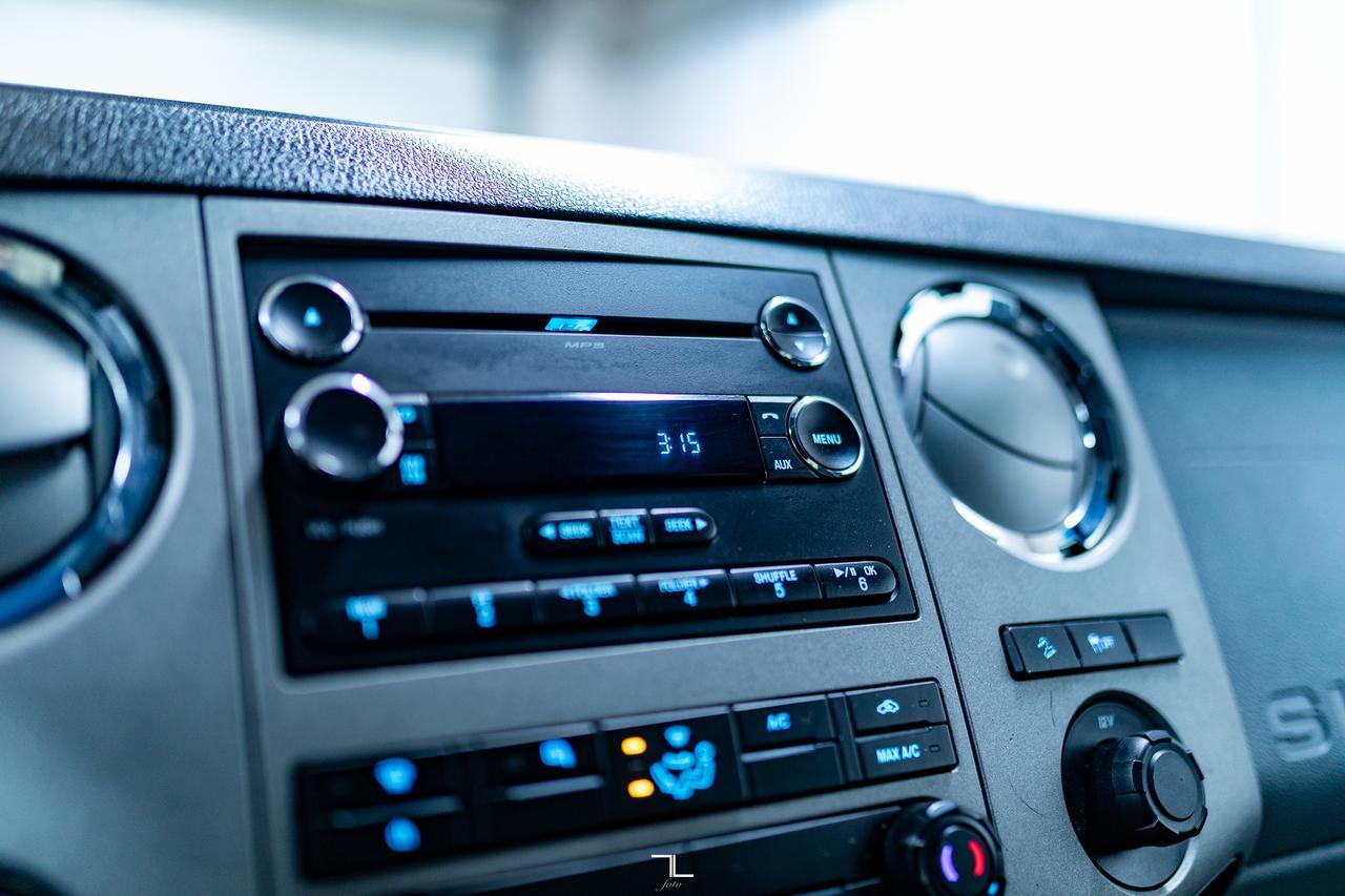 2013 Ford F-250 4x4 Crew Cab XLT FX4 BCam Topper Red Deer AB