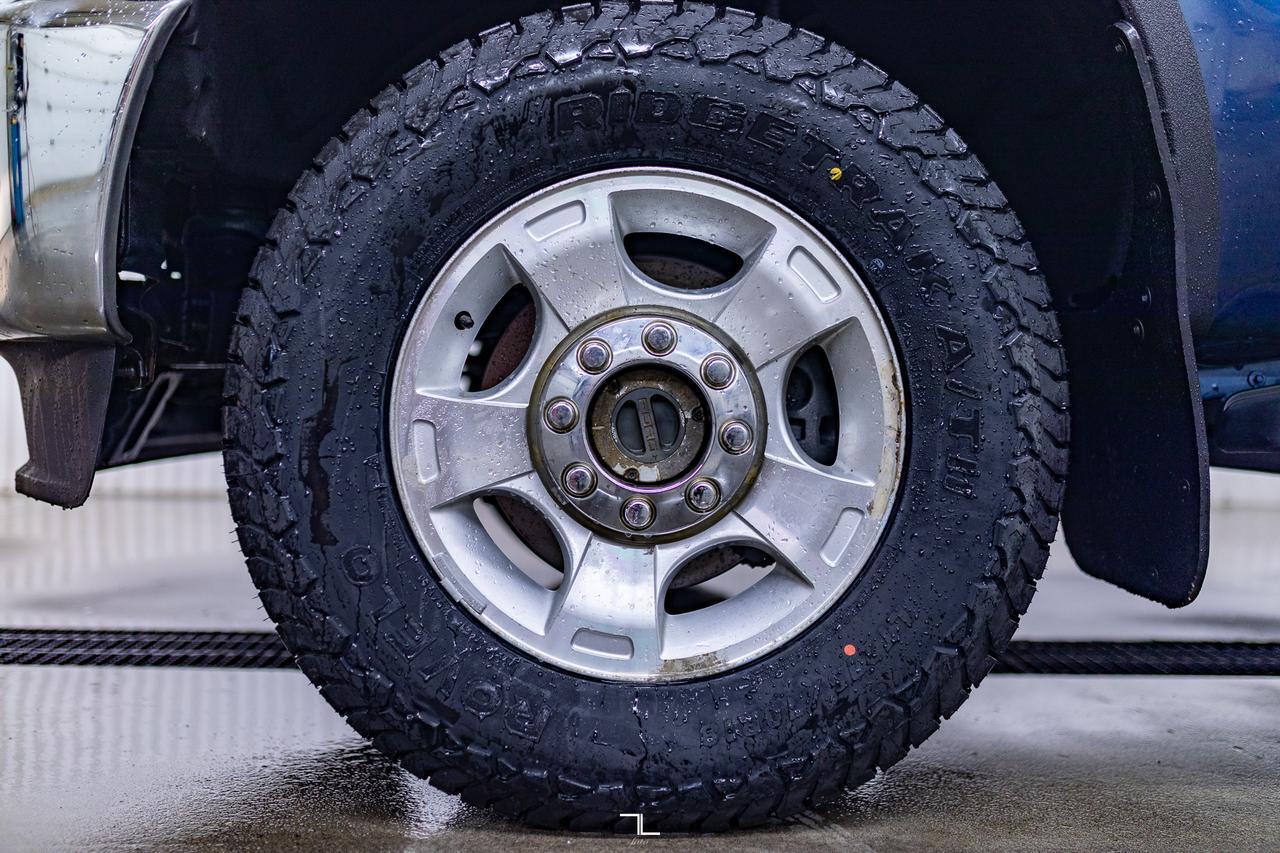 2013 Ford F-250 4x4 Crew Cab XLT FX4 BCam Topper Red Deer AB