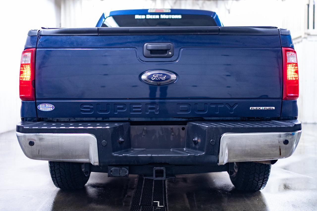2013 Ford F-250 4x4 Crew Cab XLT FX4 BCam Topper Red Deer AB