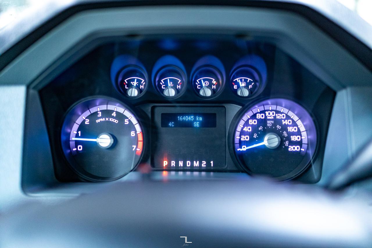 2013 Ford F-250 4x4 Crew Cab XLT FX4 BCam Topper Red Deer AB