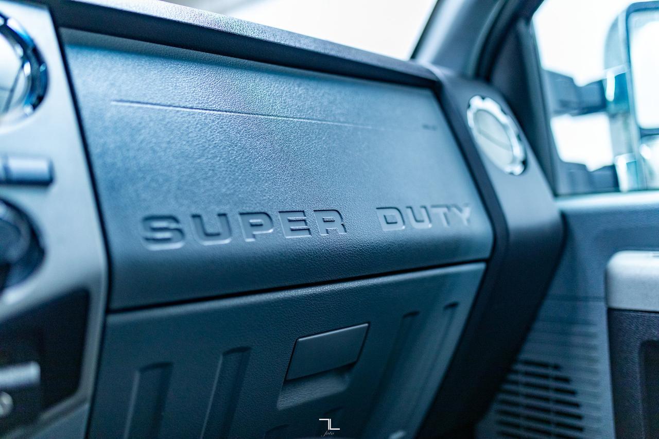 2013 Ford F-250 4x4 Crew Cab XLT FX4 BCam Topper Red Deer AB