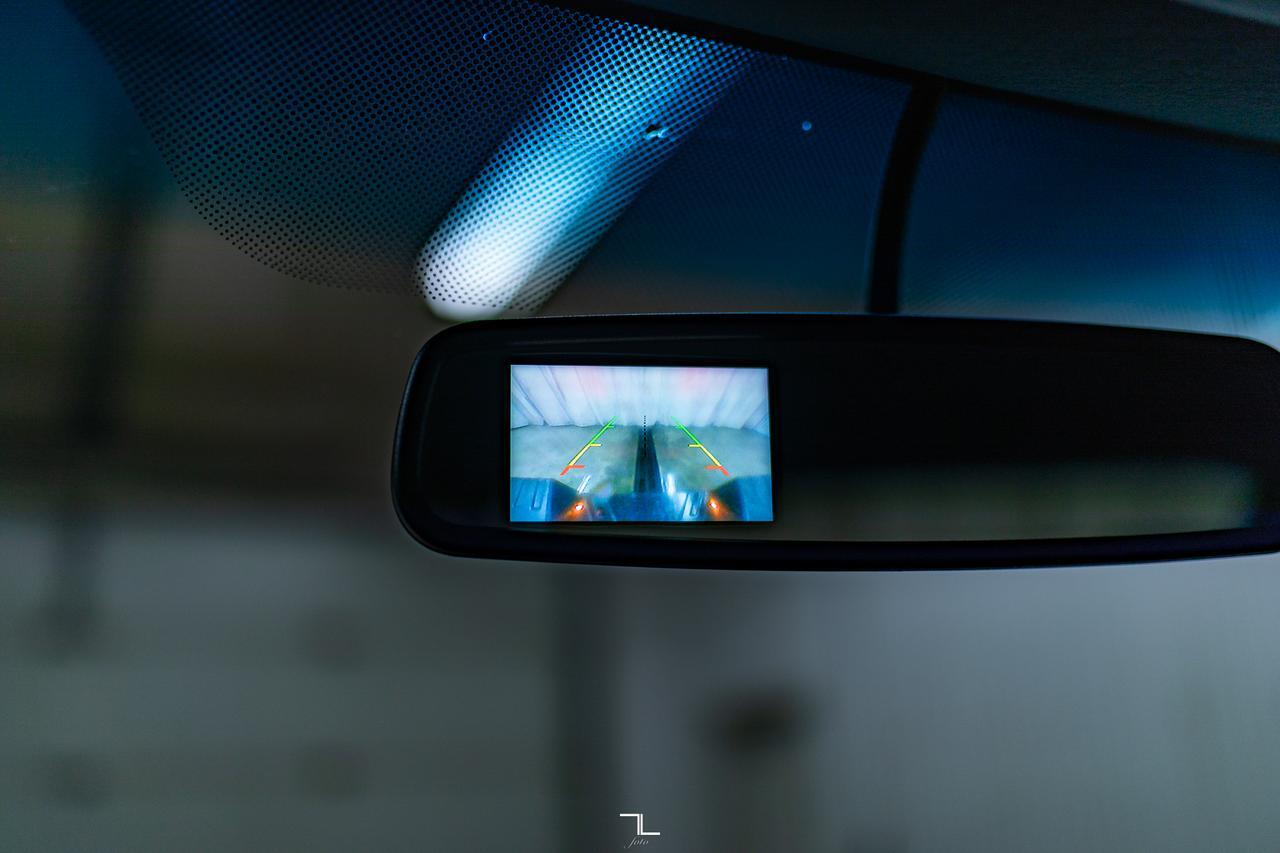 2013 Ford F-250 4x4 Crew Cab XLT FX4 BCam Topper Red Deer AB