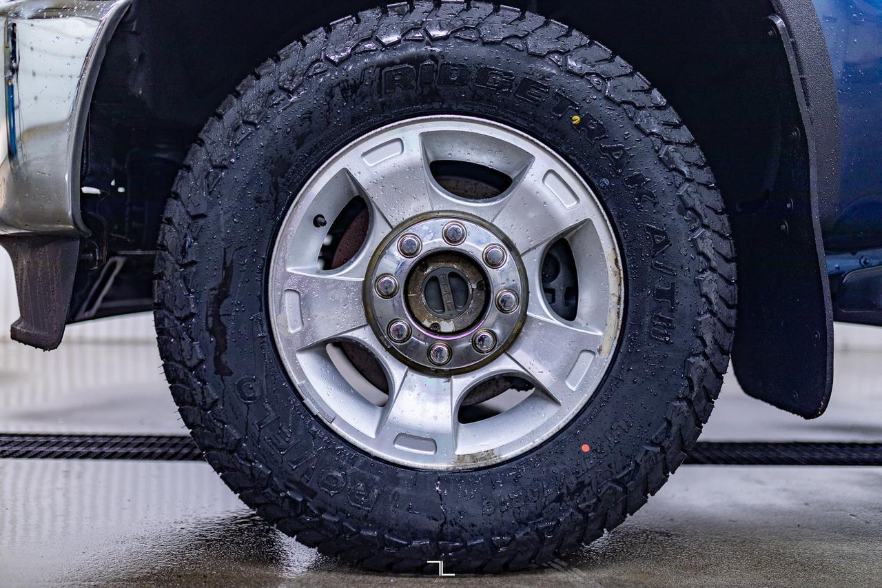 2013 Ford F-250 4x4 Crew Cab XLT FX4 BCam Topper Red Deer AB