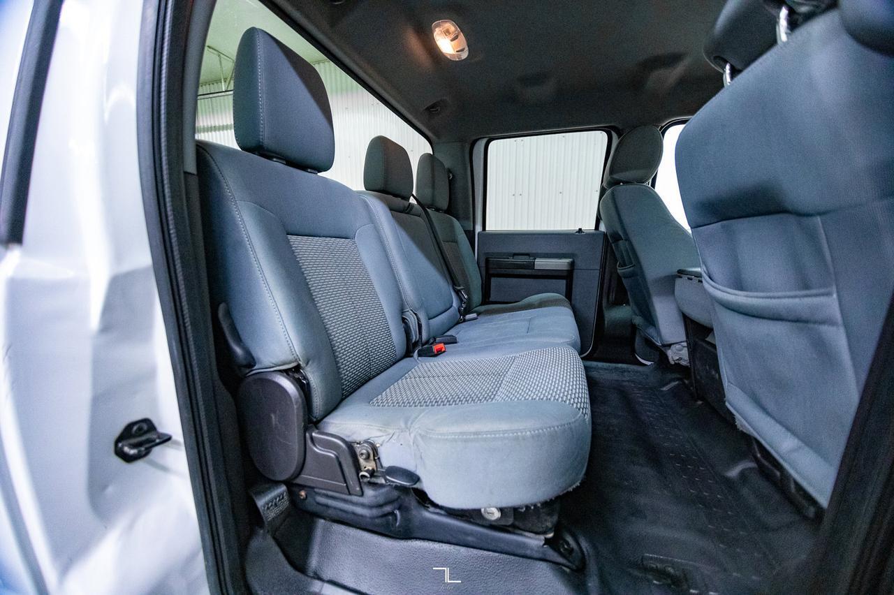 2013 Ford F-250 4x4 Crew Cab XLT Red Deer AB