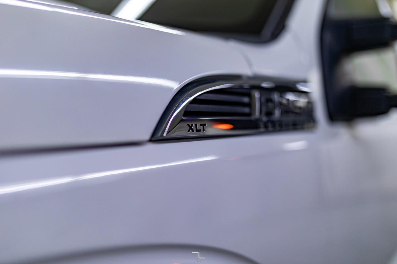 2013 Ford F-250 4x4 Crew Cab XLT Red Deer AB