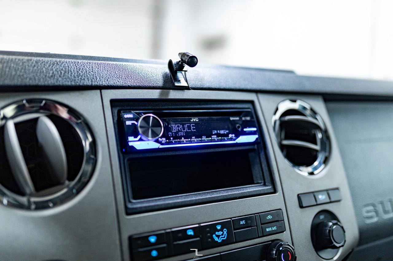 2013 Ford F-250 4x4 Crew Cab XLT Red Deer AB