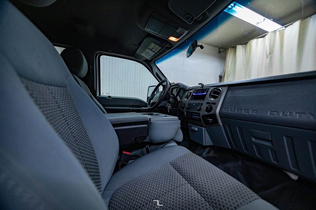 2013 Ford F-250 4x4 Crew Cab XLT Red Deer AB