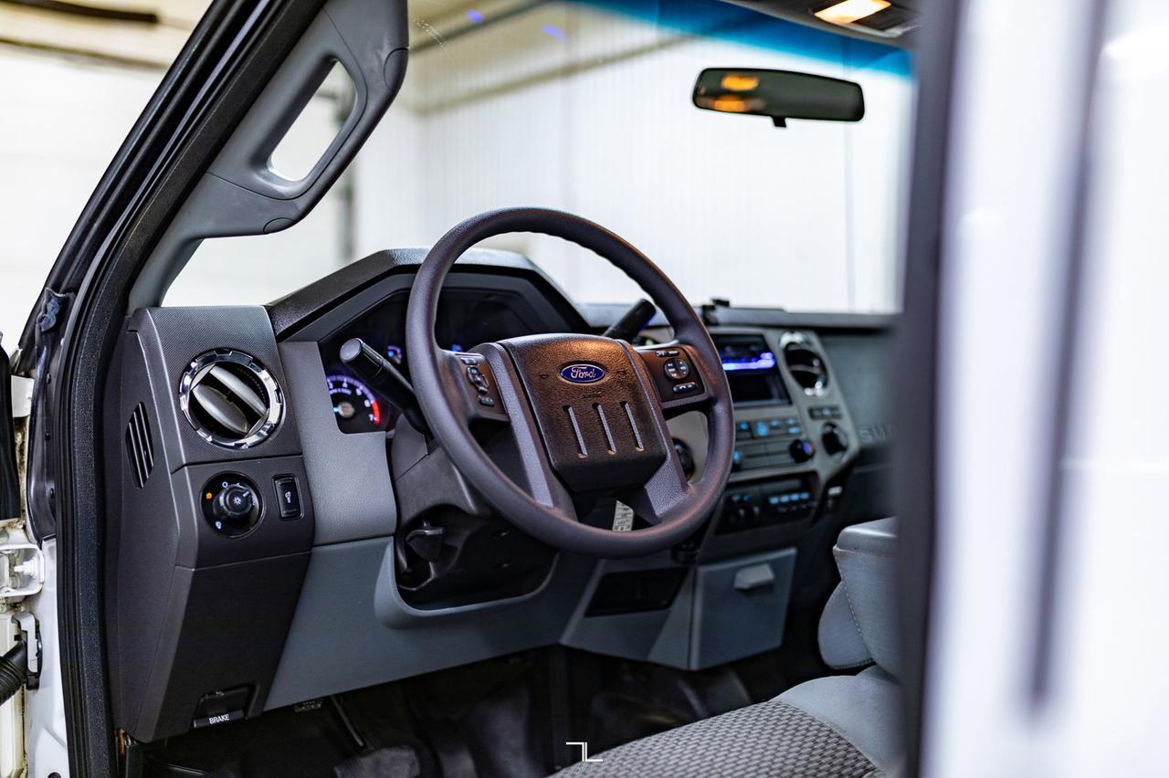 2013 Ford F-250 4x4 Crew Cab XLT Red Deer AB