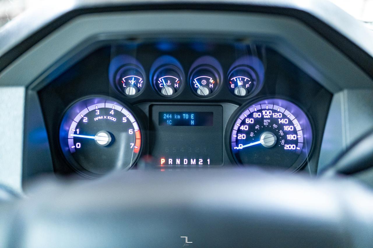 2013 Ford F-250 4x4 Crew Cab XLT Red Deer AB