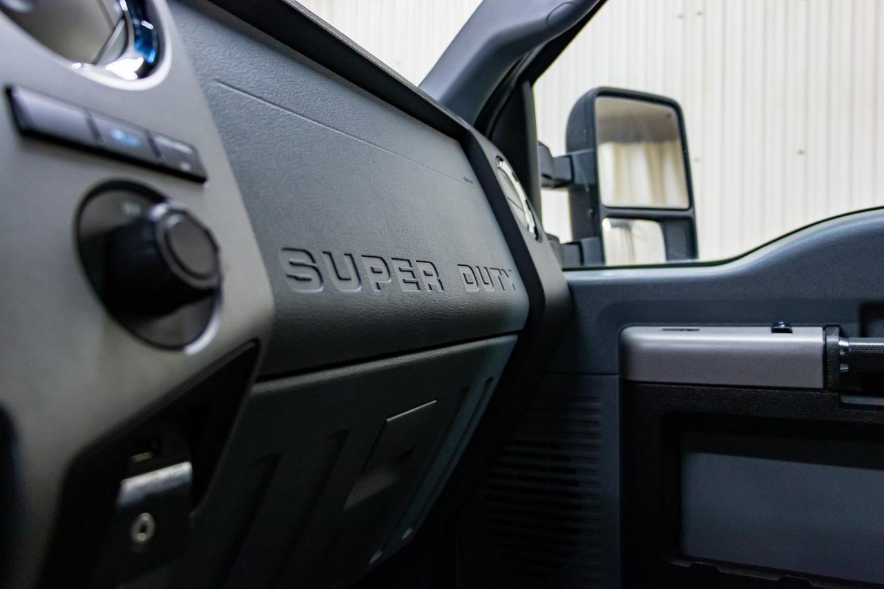 2013 Ford F-250 4x4 Super Cab XLT Mechanic's Box Red Deer AB
