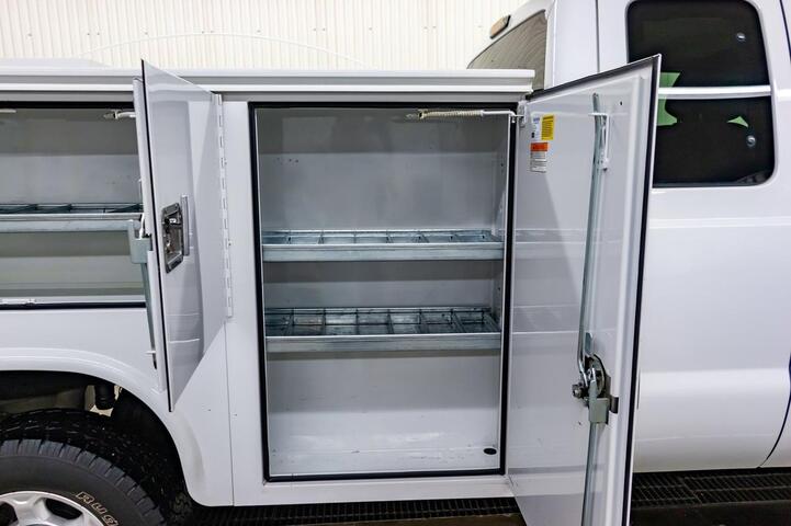 2013 Ford F-250 4x4 Super Cab XLT Mechanic's Box Red Deer AB