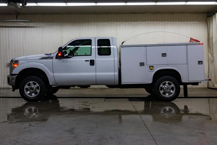 2013 Ford F-250 4x4 Super Cab XLT Mechanic's Box Red Deer AB
