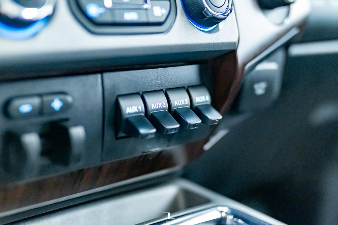 2013 Ford F-350 4x4 Crew Cab Lariat FX4 Diesel Leather Roof Nav Red Deer AB