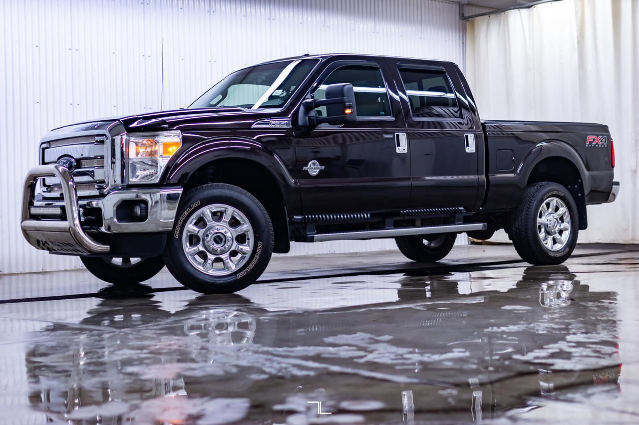 2013 Ford F-350 4x4 Crew Cab Lariat FX4 Diesel Leather Roof Nav Red Deer AB