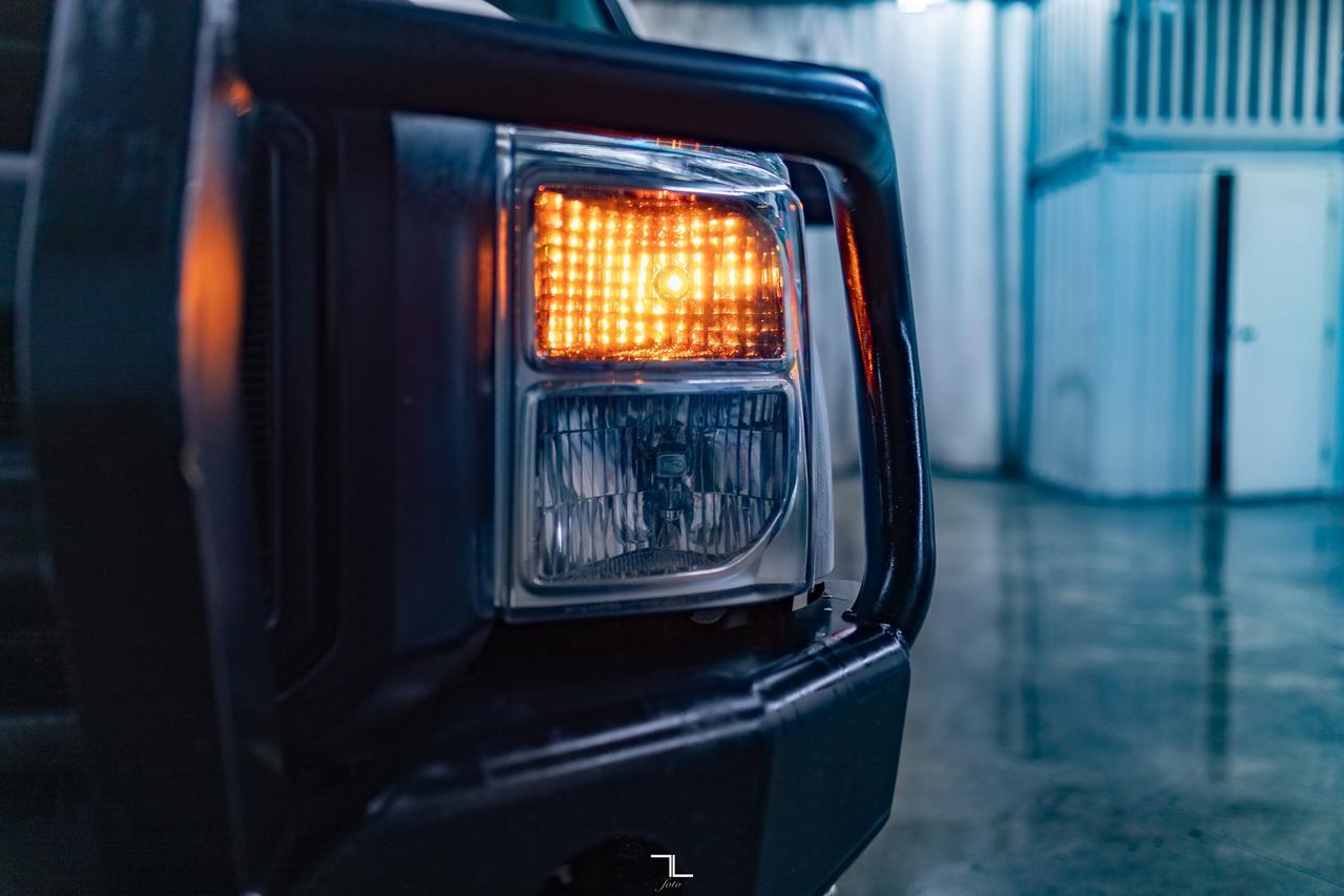 2013 Ford F-350 4x4 Crew Cab XL Dually Red Deer AB