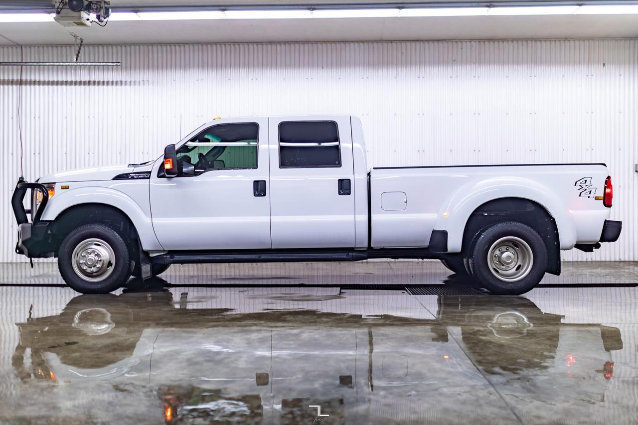 2013 Ford F-350 4x4 Crew Cab XL Dually Red Deer AB