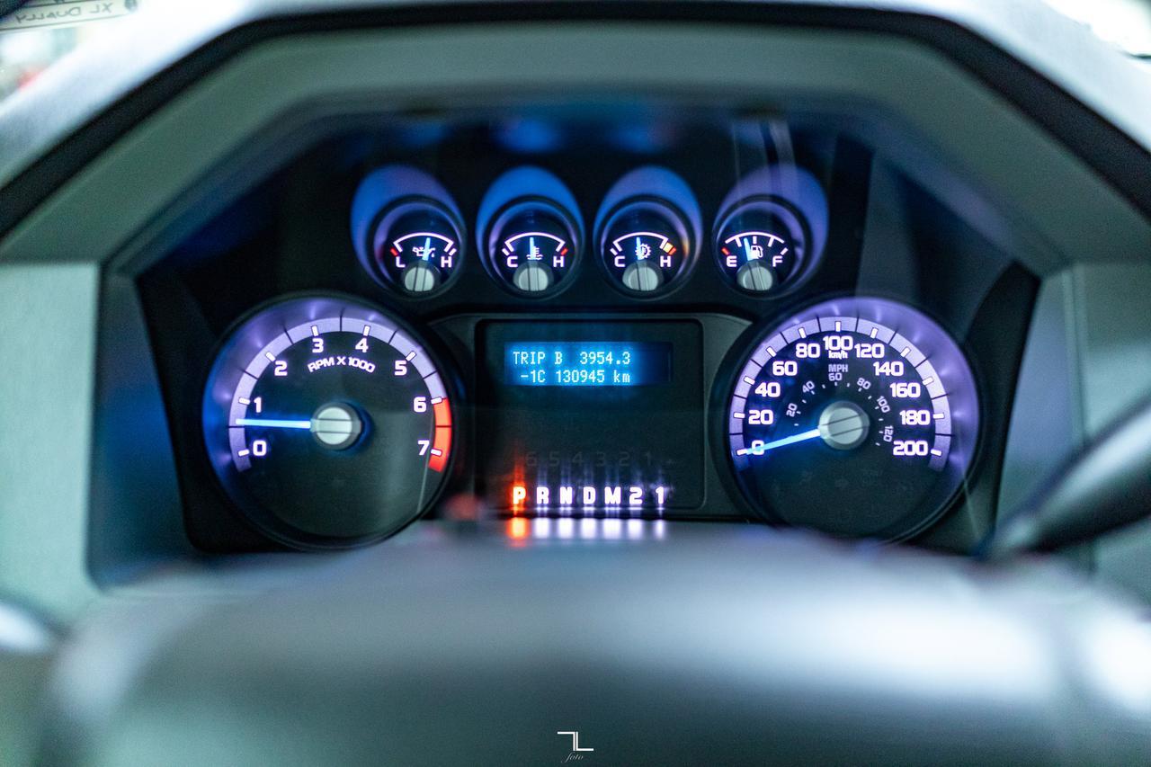 2013 Ford F-350 4x4 Crew Cab XL Dually Red Deer AB