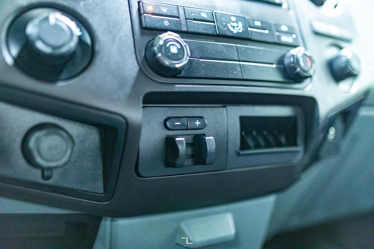 2013 Ford F-350 4x4 Crew Cab XL Dually Red Deer AB