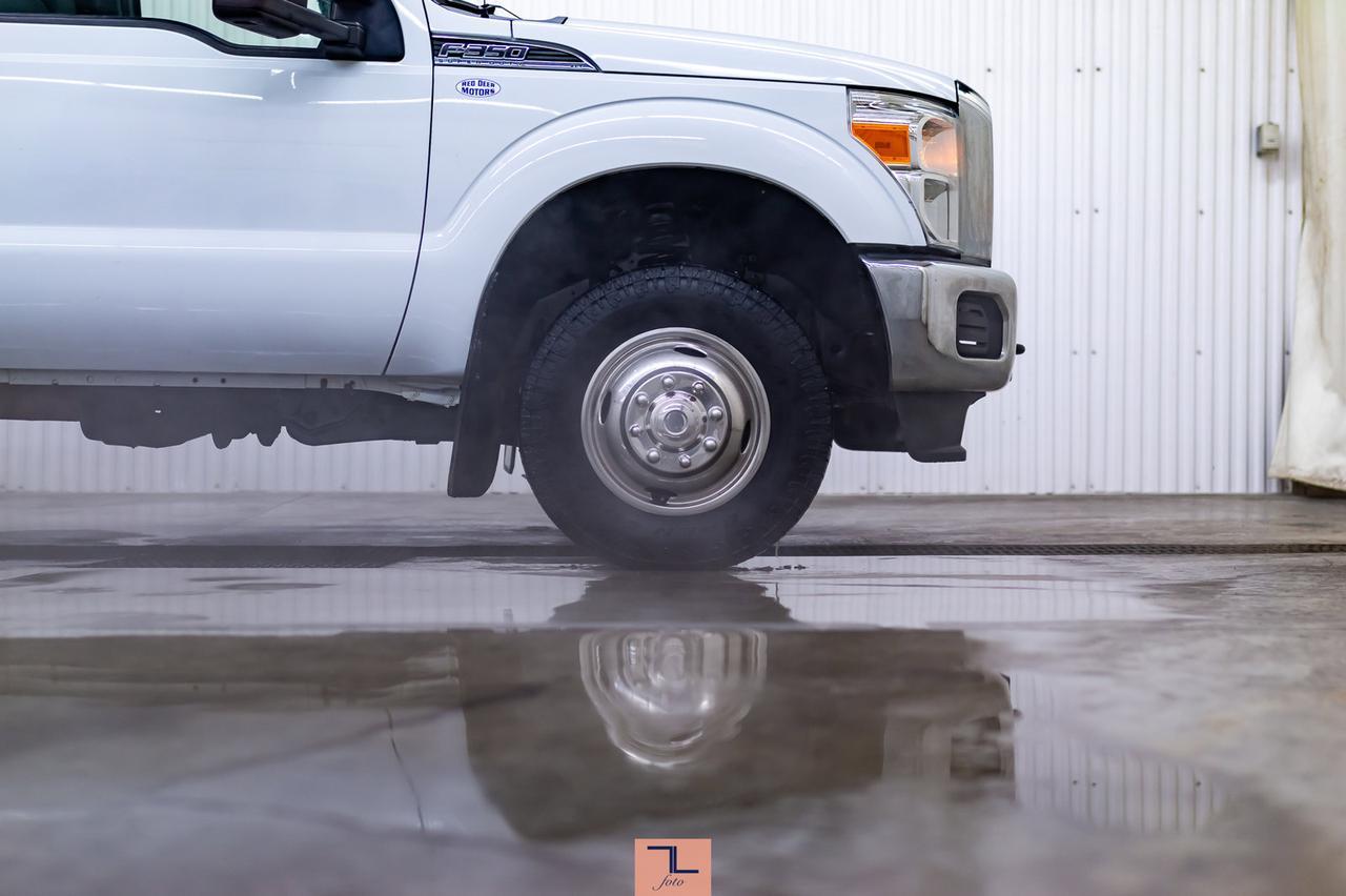 2013 Ford F-350 4x4 Crew Cab XLT Deck Dually Red Deer AB