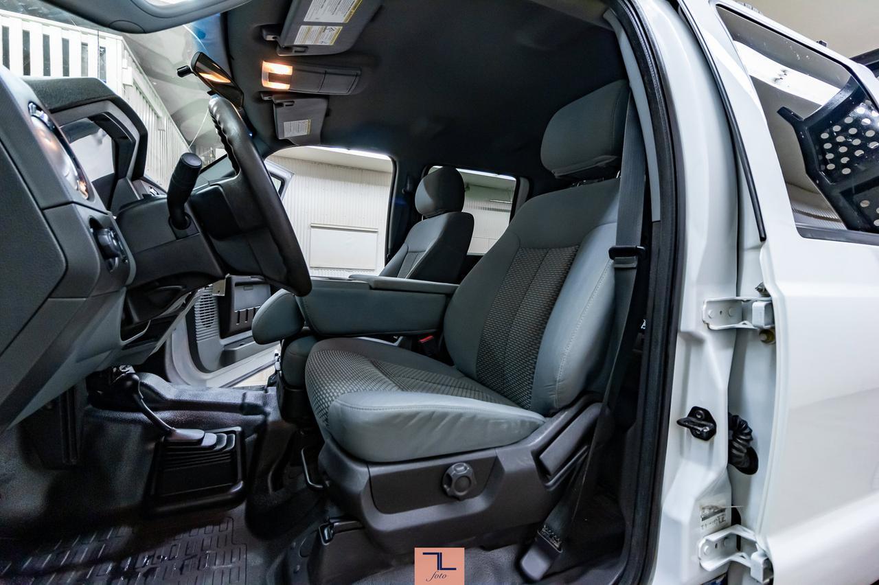 2013 Ford F-350 4x4 Crew Cab XLT Deck Dually Red Deer AB