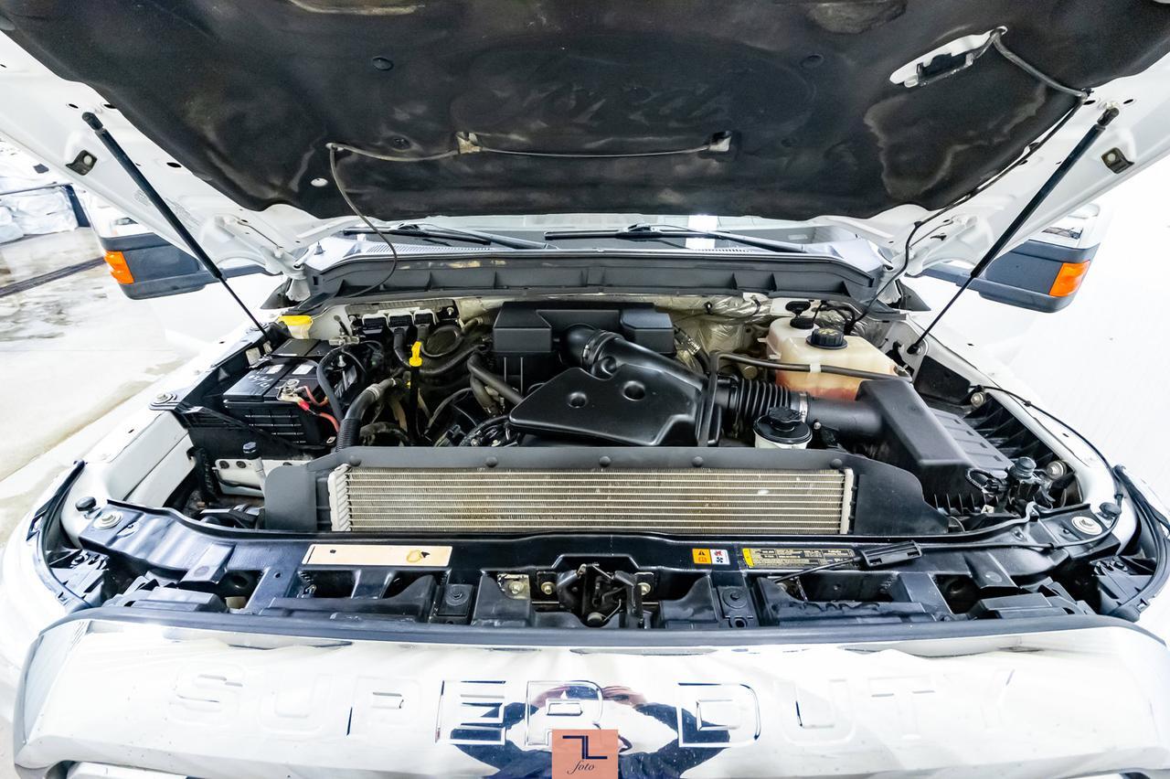 2013 Ford F-350 4x4 Crew Cab XLT Deck Dually Red Deer AB