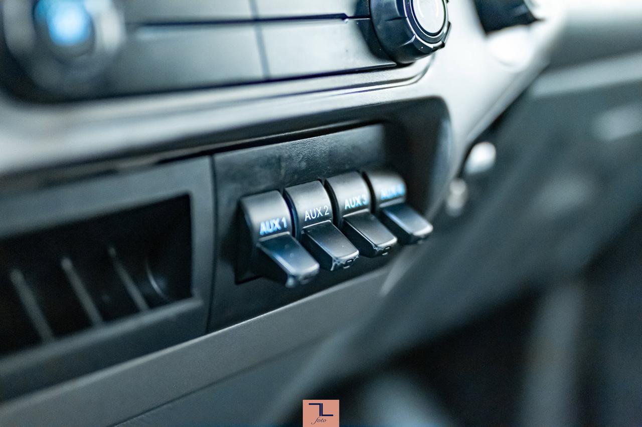 2013 Ford F-350 4x4 Crew Cab XLT Deck Dually Red Deer AB