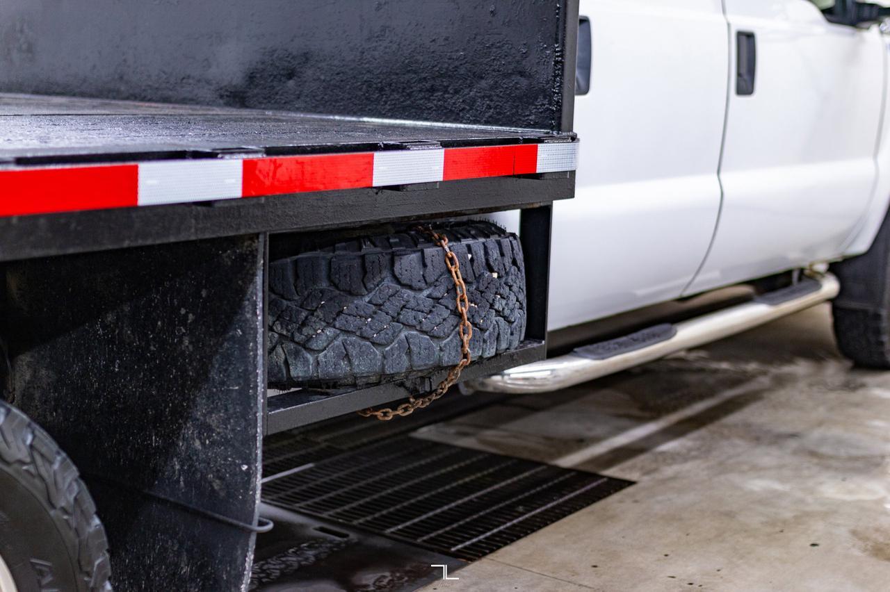 2013 Ford F-350 4x4 Crew Cab XLT Dually Deck Red Deer AB