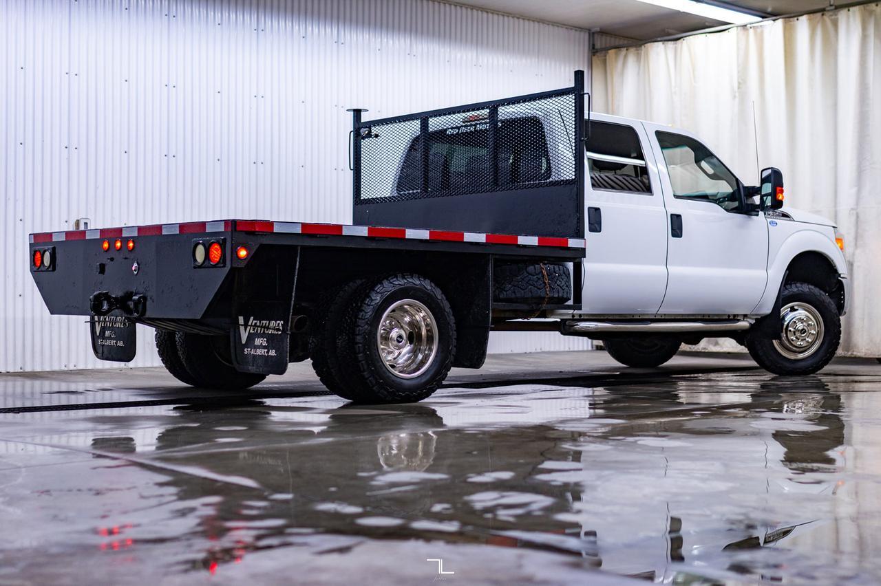 2013 Ford F-350 4x4 Crew Cab XLT Dually Deck Red Deer AB