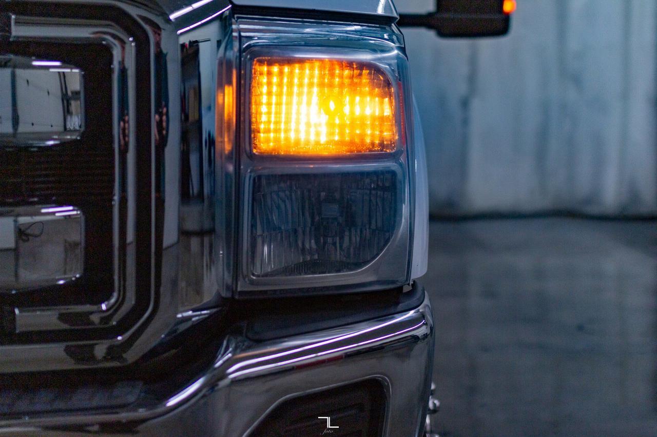 2013 Ford F-350 4x4 Crew Cab XLT Dually Deck Red Deer AB