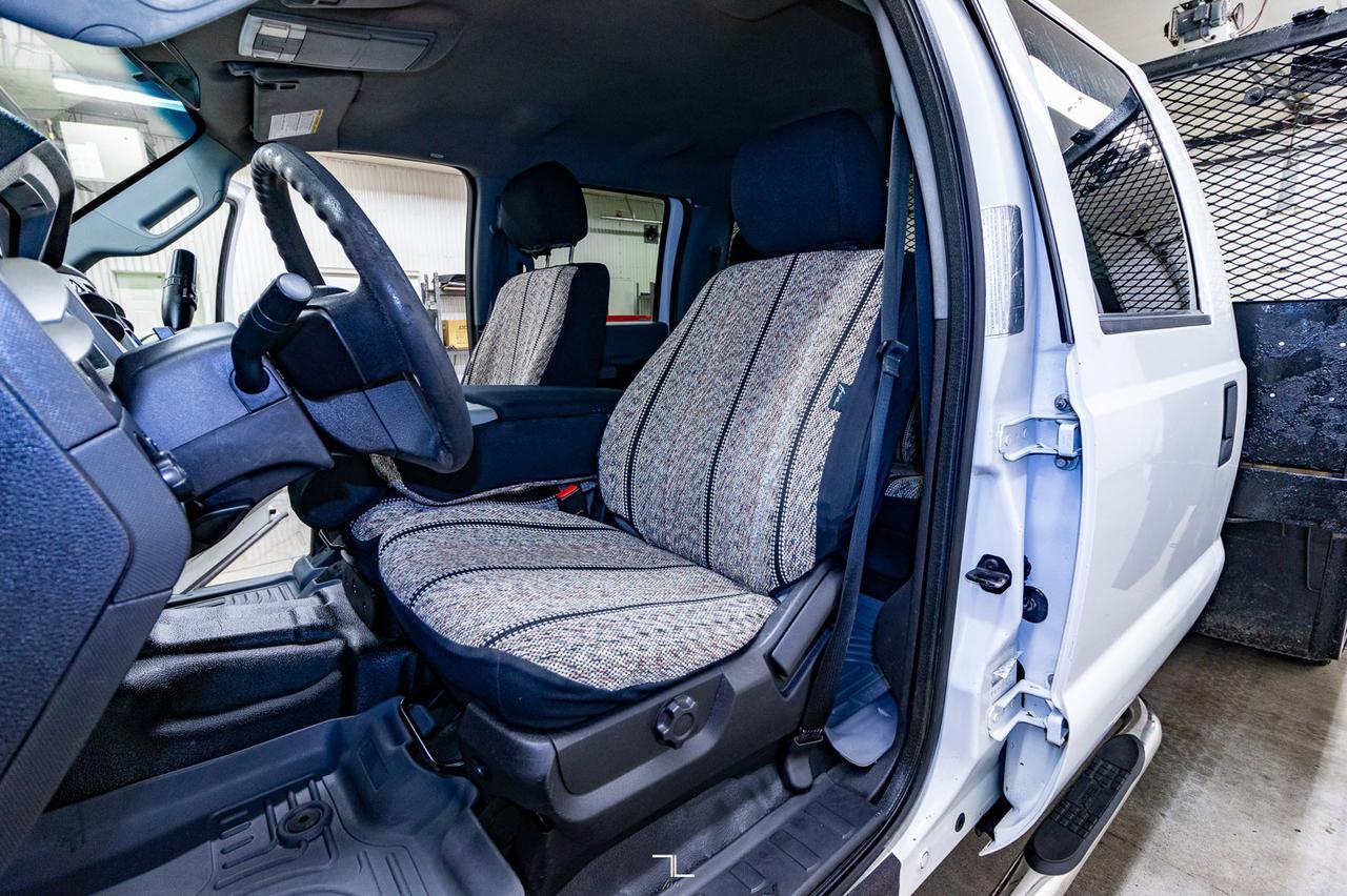 2013 Ford F-350 4x4 Crew Cab XLT Dually Deck Red Deer AB