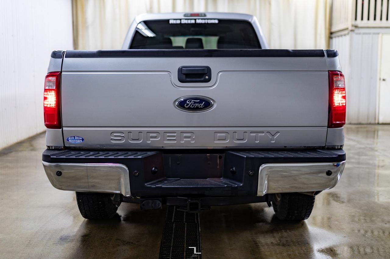 2013 Ford F-350 4x4 Crew Cab XLT Longbox Red Deer AB