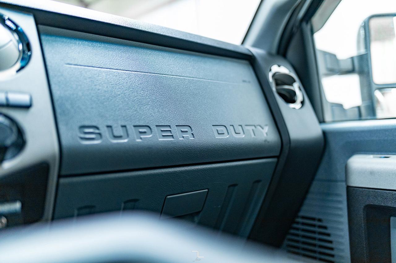 2013 Ford F-350 4x4 Crew Cab XLT Longbox Red Deer AB