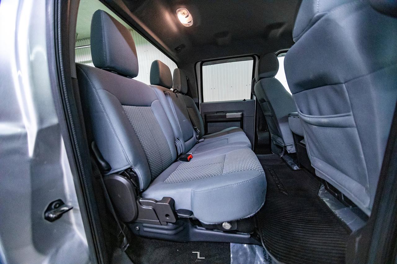 2013 Ford F-350 4x4 Crew Cab XLT Longbox Red Deer AB