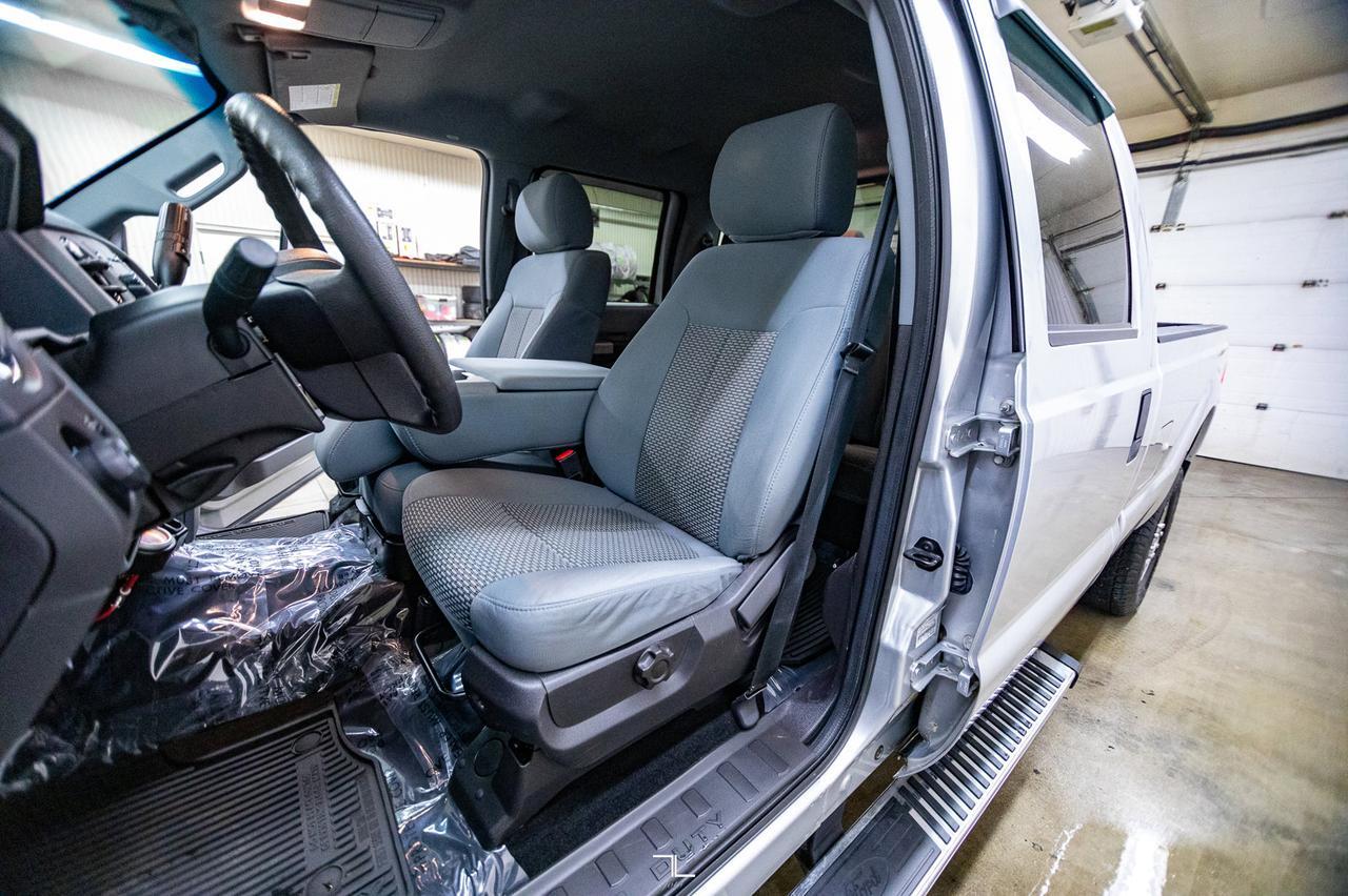 2013 Ford F-350 4x4 Crew Cab XLT Longbox Red Deer AB