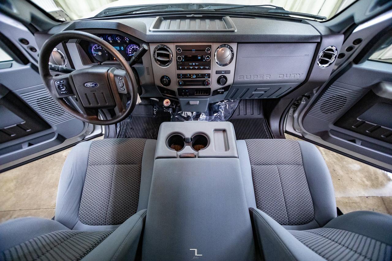 2013 Ford F-350 4x4 Crew Cab XLT Longbox Red Deer AB