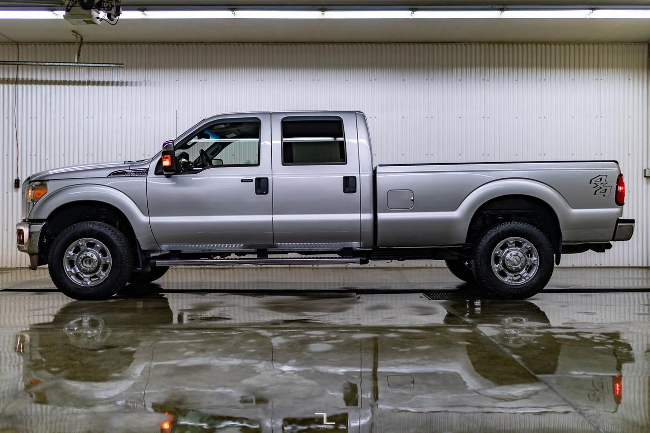 2013 Ford F-350 4x4 Crew Cab XLT Longbox Red Deer AB