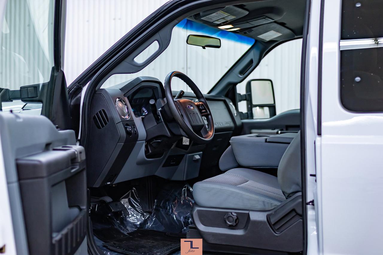 2013 Ford F-350 4x4 Super Cab XLT Longbox Red Deer AB