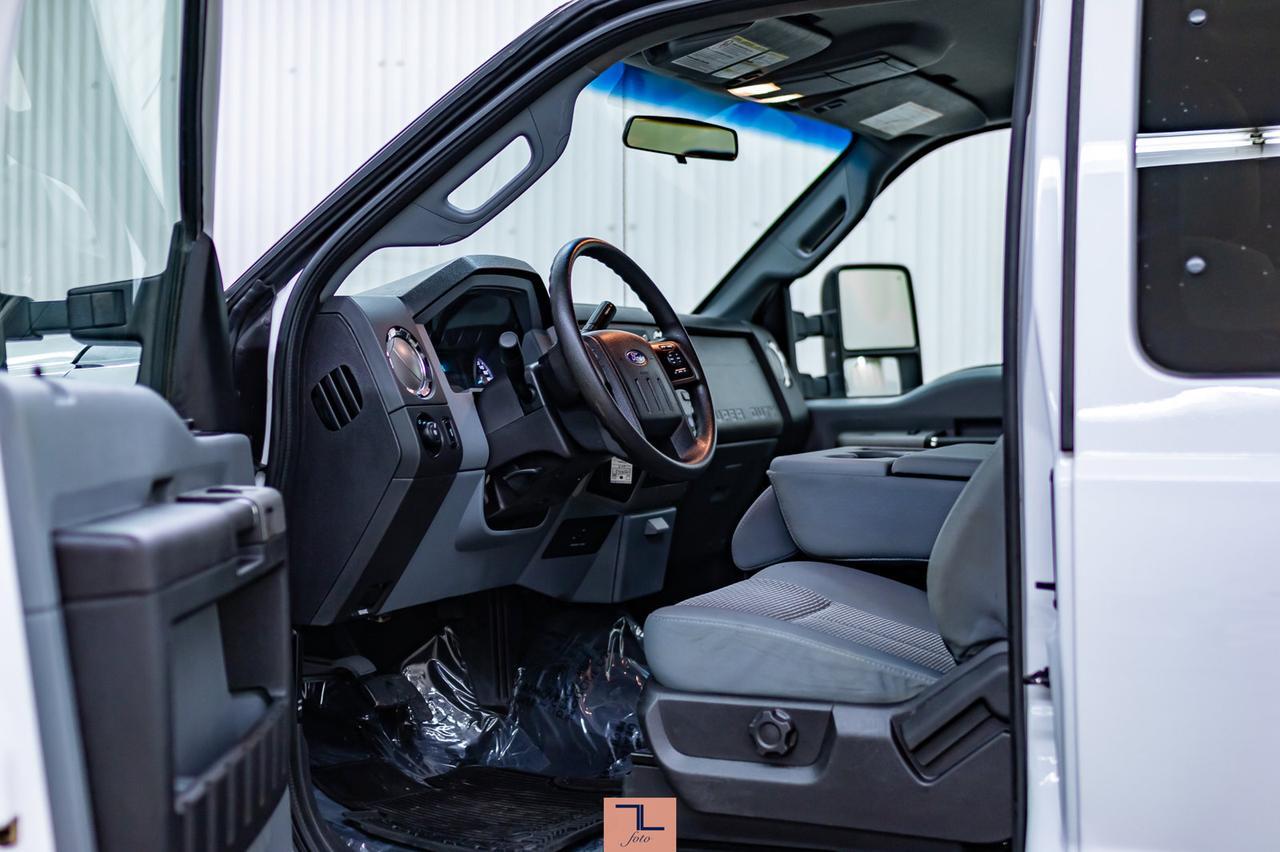 2013 Ford F-350 4x4 Super Cab XLT Longbox Red Deer AB