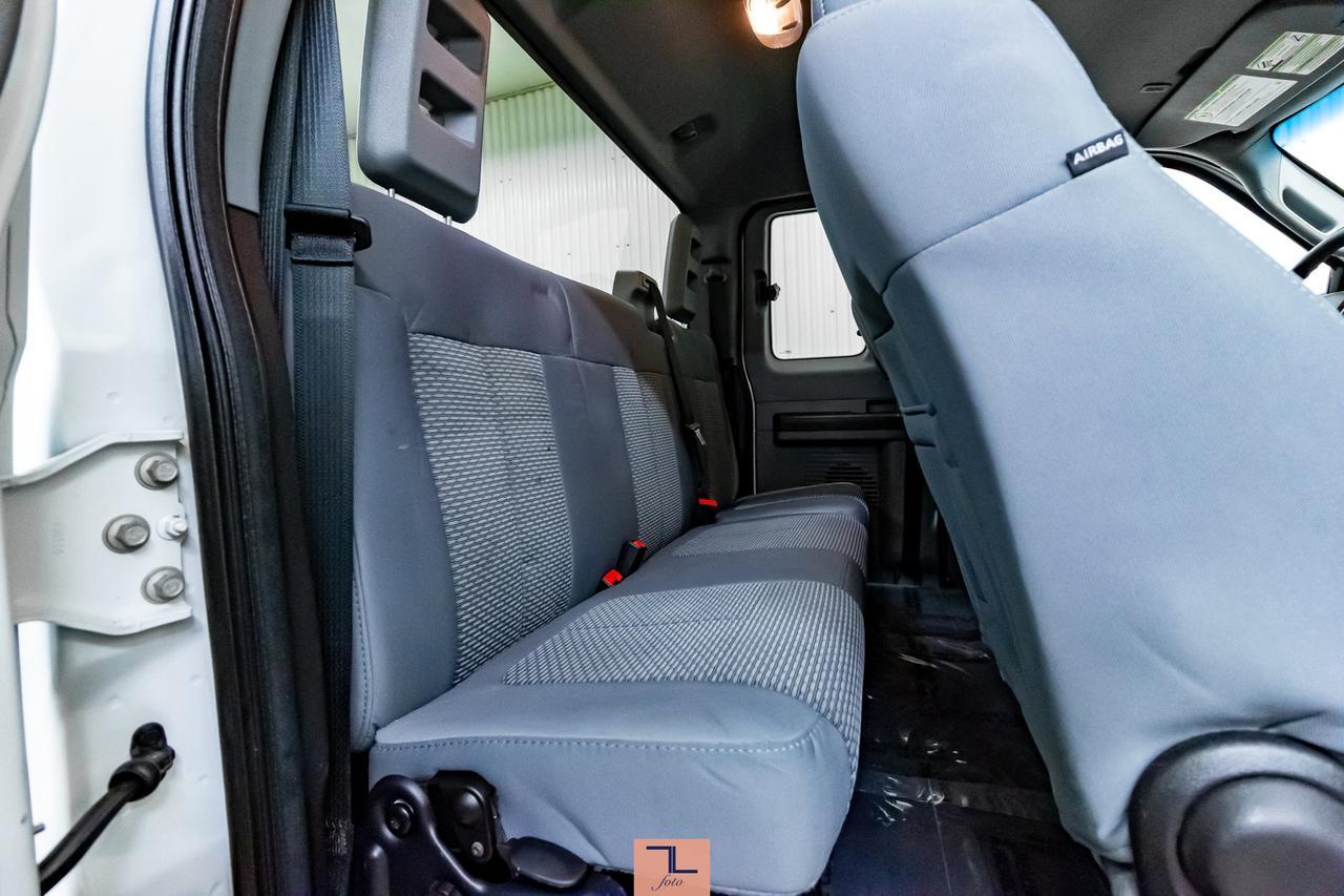 2013 Ford F-350 4x4 Super Cab XLT Longbox Red Deer AB