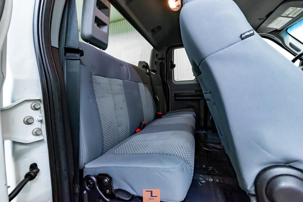 2013 Ford F-350 4x4 Super Cab XLT Longbox Red Deer AB