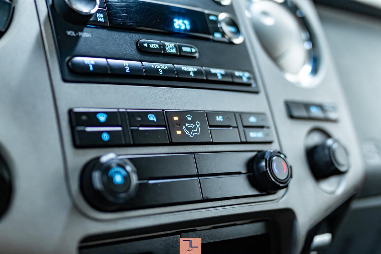 2013 Ford F-350 4x4 Super Cab XLT Longbox Red Deer AB