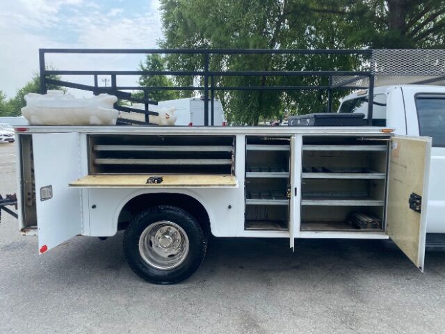 2013 Ford F-350 Chassis LIF GATE,RACK,SERVICED READY TO WORK. Charlotte NC