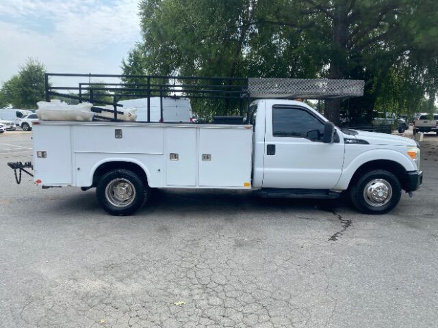 2013 Ford F-350 Chassis LIF GATE,RACK,SERVICED READY TO WORK. Charlotte NC