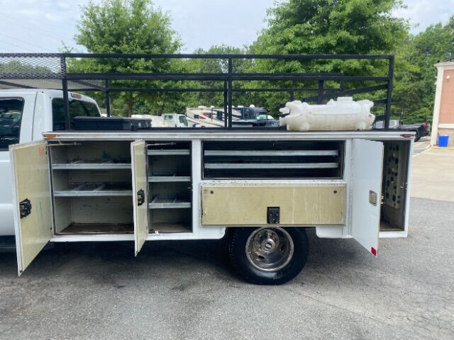 2013 Ford F-350 Chassis LIF GATE,RACK,SERVICED READY TO WORK. Charlotte NC