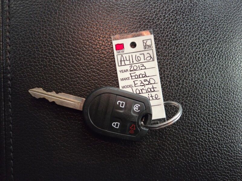 2013 Ford F-350 Lariat Short Bed 6.7L Diesel GPS Camera Goosneck FREE WARRANTY Arlington TX