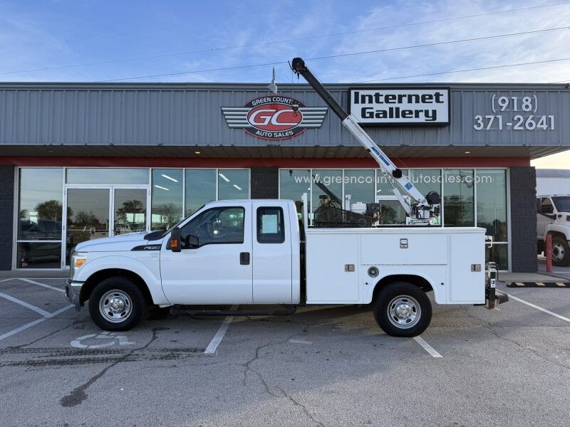 2013 Ford F-350 SRW Utility w/ Auto Crane