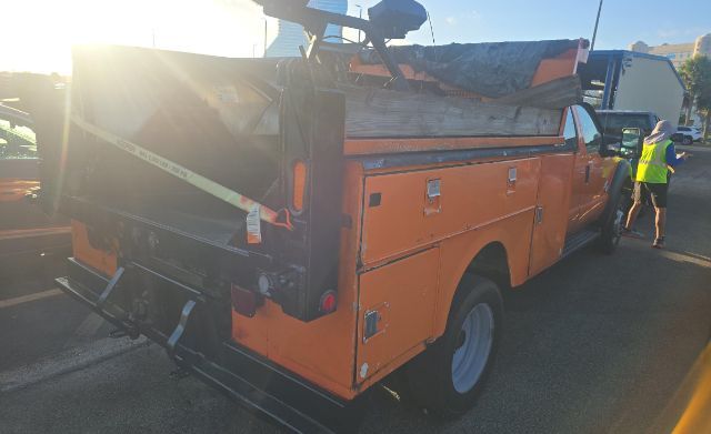 2013 Ford F-550 Chassis Full Dump and Plows