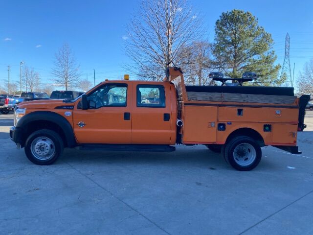2013 Ford F-550 Chassis Full Dump and Plows