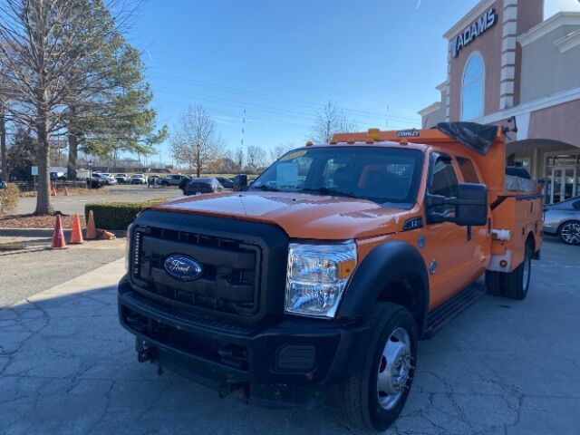 2013 Ford F-550 Chassis Full Dump and Plows