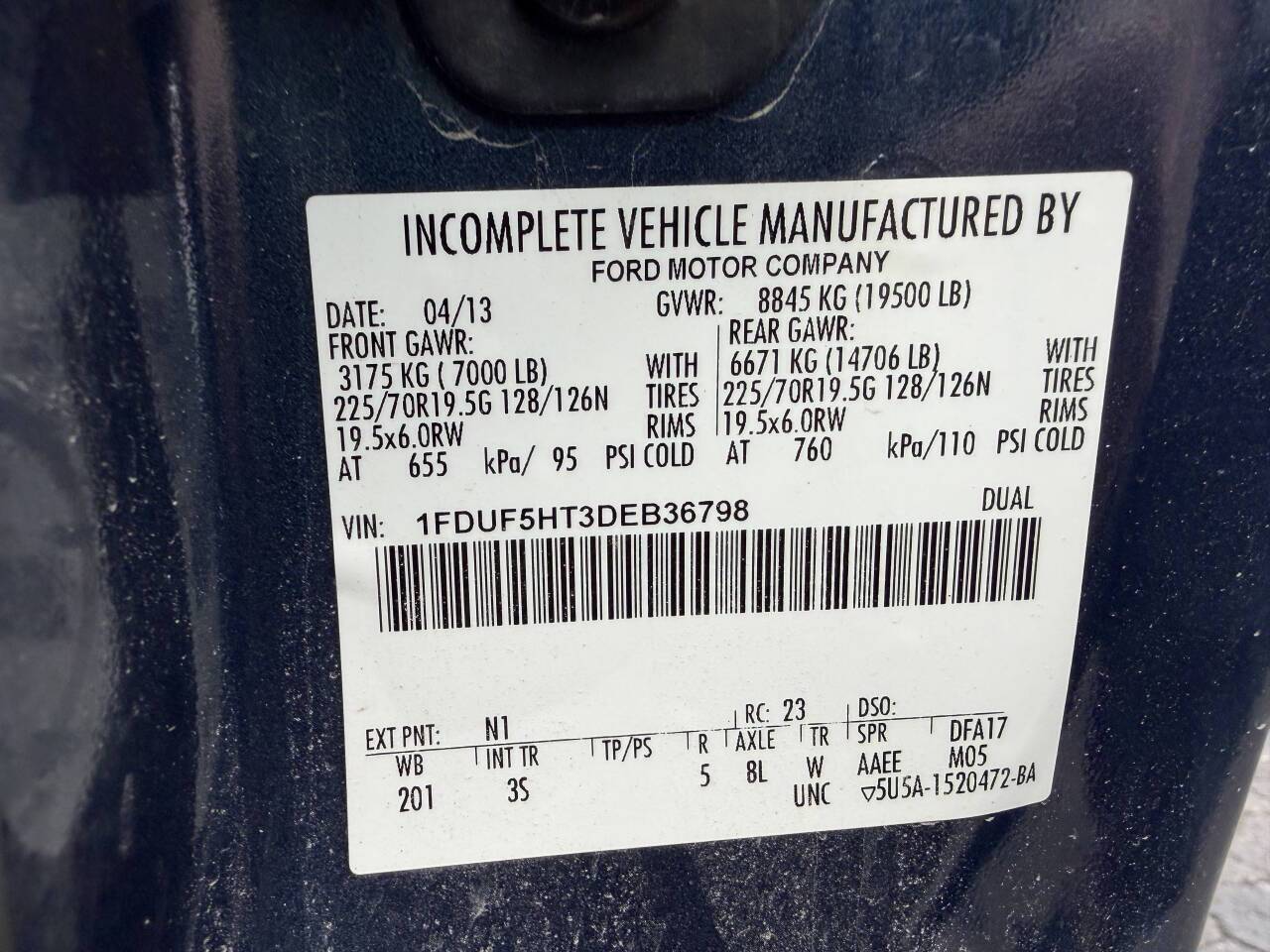 2013 Ford F-550 - Photo 14